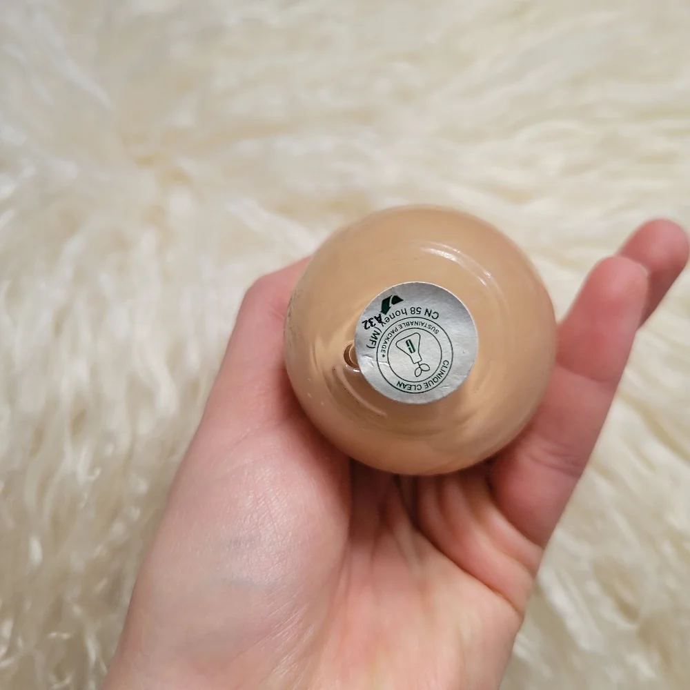 Clinique Even Better Clinical Serum Foundation Broad Spectrum SPF 25 CN 58 Honey